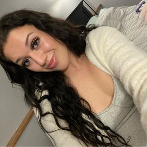 Meet your Posher, Breanna